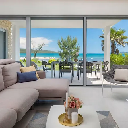 Luxury Design Front